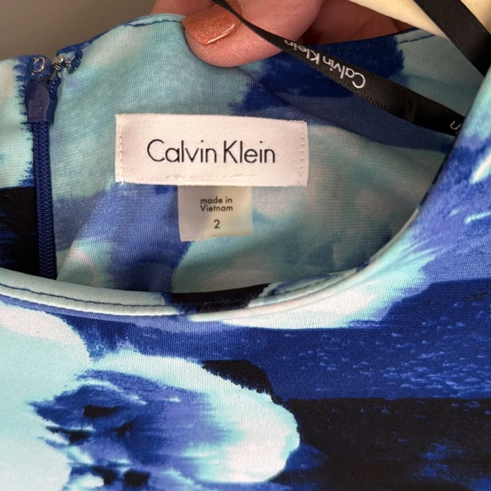 Calvin Klein dress - Picture 3 of 3